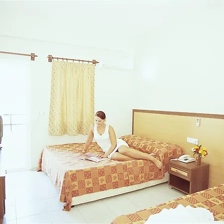 מלון Asia Hotel קמר