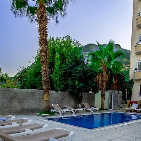 מלון Asia Hotel